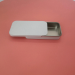 1 tk metallist ristk&uuml;likukujuline t&uuml;hi mini plekkkarp plekk-suukompvekikarbid Pr&uuml;gikastid jar hingedega konteinerid v&auml;ike hoiukarp 60x34x11mm valge