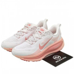 Nike Vomero 18 Naiste jooksujalatsid HM6804-601 Suurus EU 36 oranž
