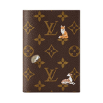 Louis Vuitton Suvi 26 Loomade Kombinatsioonitr&uuml;kiga Monogramm Metsa Kaetud L&otilde;uend Passihoidja Meeste Passihoidja Pruun M27023 Gift Set(Basic Set+Box+Shopping Bag)