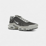 Nike Air Max Plus Maakuninga aasta 40.5 valge