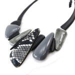 NOA [J2190] - Collier Cr&eacute;ateur 'Safari' gris noir hall