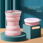 Kaasaskantav silikoonist kokkupandav veetass v&auml;litingimustes kuumuskindel kaanega kruus Kokkupandav reisijoogikass roosa