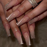 24 tk/komplekt Quick Nails White Line Glitter False Nials kleebis Kantav veekindel manik&uuml;&uuml;r viimistletud k&uuml;&uuml;ned