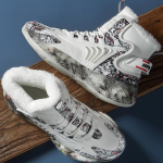 Talvised poolsaapad Meeste lumesaapad J&otilde;ulud soojad karusnahast saapad Kauboi spordi k&otilde;rged jalan&otilde;ud vabaaja klassikaline &otilde;uesaapad 35 valge