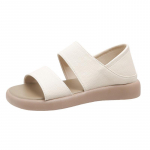 Suvised uued lamedad pehme tallaga sandaalid Moodne kahekandmiskott Rooma rannasandaalidega 35 valge