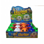 Helendav p&ouml;&ouml;rlev topp Vilkuv p&ouml;&ouml;rlev m&auml;nguasi, laste muusika Jalgpall, valgusefektidega LED-valgustiga m&auml;nguasi, juhusliku v&auml;rviga m&auml;nguasi. 7*7cm