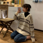 Kampsunid Naiste Vintage Argyle Korea Universaalne stiilne V-kaelusega naiste pulloverid Tudengite laisk stiilis Populaarne talvine naiste kampsun Uus M aprikoosi