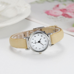 Br&auml;ndi kvartskellad naistele, kvaliteetsed naiste luksuslikud mood, v&auml;ikese sihverplaadiga vabaaja k&auml;ekellad, nahast k&auml;ekellad Relojes Para Mujer 1PCS