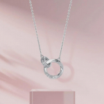 S999 puhas h&otilde;be Mobius-kujuline p&otilde;imitud kahekordne s&otilde;rmusega kaelakee teemantiga ni&scaron;iga ripatsiga - Korea stiil naistele Pure Silver S999 Material h&otilde;be