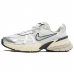 Nike V2K Run Summit White Naiste tossud Pure-Platinum Light-Iron-Ore Metallic-Silver FD0736-100 35.5