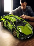 512 rohelise sportauto klotsi, sobivad kingituseks poistele ja t&uuml;drukutele v&otilde;i Halloweeni pidustusteks.
