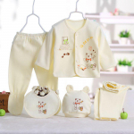 Vasts&uuml;ndinud beebipoisi t&uuml;druku riiete komplekt + m&uuml;ts + pudip&otilde;ll, koomiksiprindiga, 0-3 kuud kollane