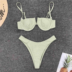 Naiste seksikas Underwired bikiinid Ujumisriided Naiste ujumistrikoo bikiinikomplekt Polka Dot supelkost&uuml;&uuml;m S heleroheline v&auml;rv