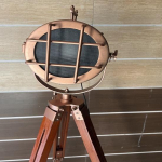 Kohtvalgusti messingist merev&auml;e antiikne vintage stiilis uus lamp statiiv p&otilde;rand vask kohtvalgusti puidust statiiv Maritime