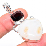 Natural Botswana Agate, Garnet Gemstone 925 Sterling Silver Pendant 2.17 z9o43