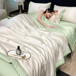 Luksuslik tikitud kevadsuvine tekk 4 tk v&otilde;i 3 tk komplekt v&otilde;i 1 tk Tipptasemel hingav j&auml;&auml;siidist lohutav suvetekk 150x200cm only 1 pcs