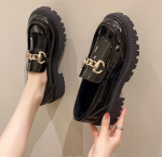 Moodsad mokassiinid Naiste kingad Naiste mood Mary Janes &Uuml;mara ninaga madalad mokassiinid Oxfordid Platvorm Vabaaja Metallkett Pandlaga Naiste kontsad 42