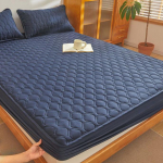 Tepitud veekindel voodilina elastse Queen-suuruse &uuml;hev&auml;rvilise madratsikaitsega kaheinimesevoodile ilma padjap&uuml;&uuml;rita 120x200x30cm 1pc tumesinine