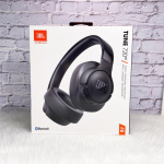 JBL TUNE720BT K&otilde;rvu katvad juhtmevabad Bluetooth-k&otilde;rvaklapid Pikk aku kestvus M&uuml;rasummutav Muusikak&otilde;rvaklapid S&uuml;gav bass Must valge