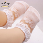 Suvised uued beebit&uuml;druku sokid Armsad pitslilled vasts&uuml;ndinud v&auml;ikelapse sokid 0-12 months valge