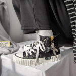 Mood Tudengite vabaaja l&otilde;uendist kingad Naiste madala otsaga pitsiga vabaaja teksapruunistiilis lamedad kingad 35 must