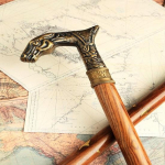 K&auml;imiskepp Horse Head Designer messingist k&auml;epidemega jalutuskepp, mis sobib k&otilde;ige paremini kinkimiseks