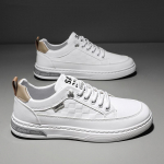 Meeste kingad 2023, uus kevad Meeste vabaaja nahast kingad, mis k&otilde;ik sobivad, et suurendada m&otilde;&otilde;na jalatsid Meeste v&auml;ikesed valged kingad lauajalatsid 39