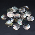 10 tk/pakk Naturaalsest mustast koorega &uuml;mmargustest helmestest ripats, naiste meeste amuletid ehete valmistamiseks DIY kaelakeed k&auml;ev&otilde;rud k&otilde;rvar&otilde;ngad aksessuaarid 10Pcs/15x15mm