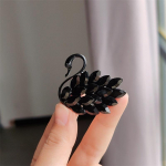 Must luige pross, emane, kristalln&otilde;el, temperamentne korsaan, mitmek&uuml;lgne mantli kardiganin&ouml;&ouml;p