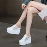 Fujin 12cm Slaidid Kingad Tossud Peale libistatavad Sussid Naiste Suvekingad Kiil Mikrofiiber Nahk &Otilde;huv&otilde;rk S&auml;delusega Platvormsandaalid 33 valge