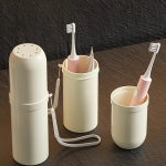 Lihtne kaasaskantav reisi hambaharja &uuml;mbris Hambahari ja hambapasta hoiukarp koos kaanega hambaravikotiga