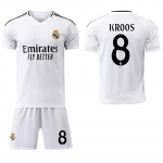 2024-25 Real Madrid kodus&auml;rk #9 Mbapp&eacute; #7 Vin&iacute;cius #8 Kroos #5 Bellingham Jalgpallis&auml;rgid M