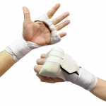 Treeninguks poksik&auml;epaelad meestele naistele spordikindad elastne professionaalne randmetugi kaitsja MMA Muay Thai fitness
