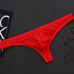 Suure koguse stringid Seksikas v&ouml;&ouml;koht, madal mood, G-string, meeste bikiinp&uuml;ksid aluspesu XXL