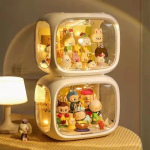 2 pakki l&auml;bipaistva kujundiga vitriinkarbi hoiustamisvahend LED-valgusega tolmukindla magnetuksega figuurihoidikud akr&uuml;&uuml;list kollektsiooni vitriin