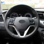 Hyundai Tucson 3 2015 2016 2017 2018 jaoks K&auml;sit&ouml;&ouml;na kootud auto rooliratta kate Kaitse Pehme perforeeritud nahkkattega Must gray
