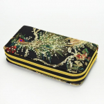 Naiste rahakott, pikk t&otilde;mblukuga m&uuml;ndikott Disainerid Luksuslik k&auml;sitsi valmistatud tikandid Paabulinnu retro siduriga naissoost rahakott teismelisele t&uuml;drukule punane