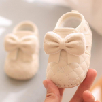 Uus mood Mugav beebit&uuml;druku kingad Pehme tallaga Soe beebijalats Butterfly Bow Mitmek&uuml;lgne vabaajajalats Magusad printsessi puuvillased kingad 15insole11.5cm