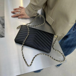 Mini Ehtne Nahk Kavi&auml;&auml;r Naiste Crossbody Kotid Punutud Ketid V&auml;ike &Otilde;lakott Br&auml;ndi Stiilis Tepitud K&auml;ekott Rahakott Ilma Logota must