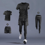 3-5 tk meeste j&auml;&auml;kiust kiiresti kuivav t&auml;iskomplekt/&uuml;likond jooksmiseks, fitnessiks, maratoniks, treeninguks, rattas&otilde;iduks, jooksmiseks, j&otilde;usaaliks, dressip&uuml;ksid XS