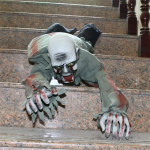 1 tk hirmutavad roomavad kummitused elektriline h&auml;&auml;l punased silmad Halloweeni kaunistused rekvisiidid