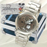 Disney k&auml;ekell Vana Mickey Steamboat Willie piiratud v&auml;ljaanne seerianumbriga sobib nii naistele kui meestele retrodisainiga.