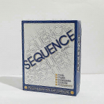 Sequence Premium Edition - H&auml;mmastav komplekt hiiglasliku lauaga (20,25 x 26,25 tolli), Eksklusiivsed kiibid ja luksuslikud kaardid by Goliath, Sinine, Alates 7. eluaastast