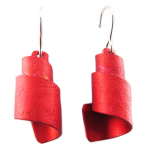 Les Tr&eacute;sors De Lily [R1217] - K&auml;sit&ouml;&ouml;na valminud punased 'Aluminirock' k&otilde;rvar&otilde;ngad - 3x1. 5 cm punane