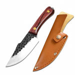 K&auml;sitsi valmistatud konditusnuga kokanoad lihunik k&ouml;&ouml;ginuga l&otilde;ikur