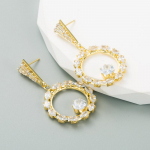 Naiste r&otilde;ngask&otilde;rvar&otilde;ngas Bohemian O-kujuline loominguline riisihelmed liialdatud tarvikud k&otilde;rvar&otilde;ngad OneSize valge