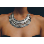 Moeehted Bohemia mustlaste tiibeti vintage m&uuml;ndikaelakee t&uuml;drukutele ja naistele(H&otilde;bedane)