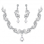 1 komplektiga naiste kaelakee komplekt peen riietus Nahas&otilde;bralik stiilne kerge pikendusketiga kaelakee k&otilde;rvar&otilde;ngad Cosplay jaoks h&otilde;be