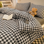 P&otilde;hjala stiilis Jaapani stiilis tr&uuml;kita ruuduline neljaosaline voodilina ja tekikott pestud puuvillast harjatud kolmeosaline komplekt 1.8m bed sheet 4pcs