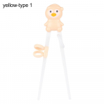 Lapsed harjutavad s&ouml;&ouml;gipulkadega, &otilde;pivad s&ouml;&ouml;gipulkadega s&ouml;&ouml;ma, treenivad s&ouml;&ouml;gipulkadega sinine